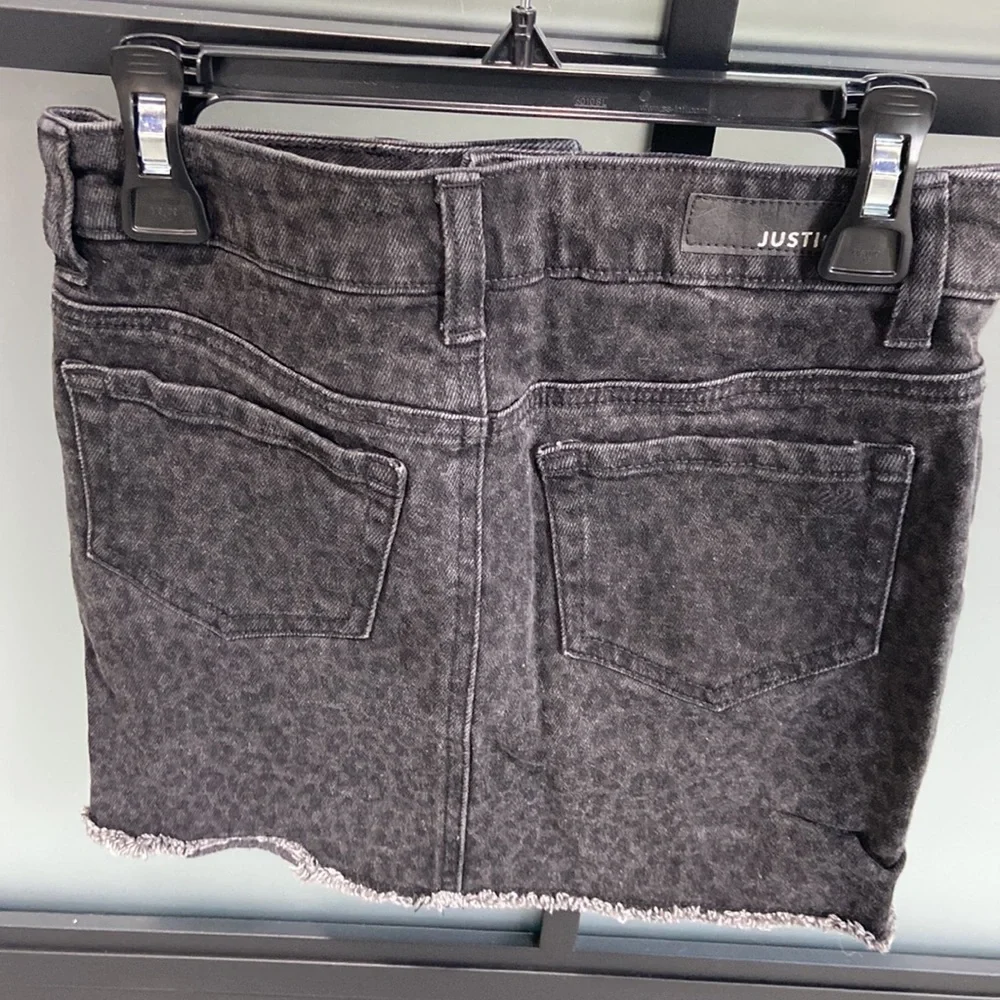 Justice Black Animal Print Girls Size 8 Jean Skirt